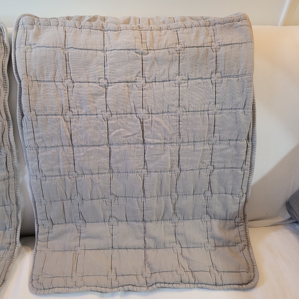 NWT Southern Living pair of quilted Grey standard textured pillow cases - Picture 6 of 13